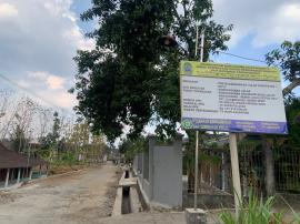Pembangunan Drainase Jalan Kabupaten Hampir Selesai.